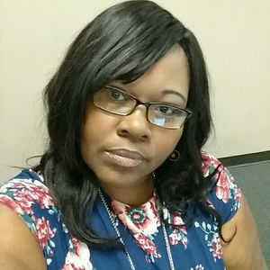 Meet your Posher, Monique